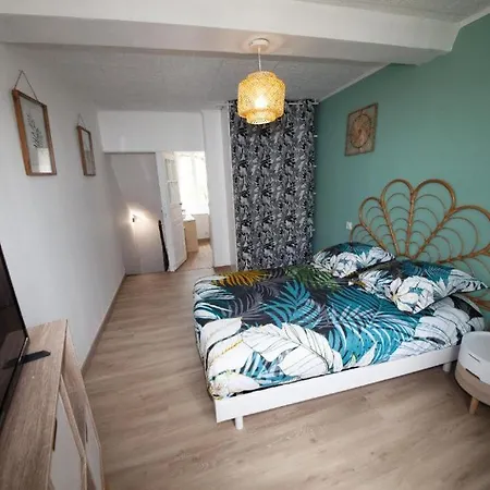 La Foresienne 펜션 *